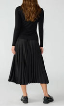 Load image into Gallery viewer, EVERYDAY PLEATED SATIN SKIRT
