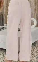 Load image into Gallery viewer, LINEN DRAWSTRING PANTS WITH POCKETS
