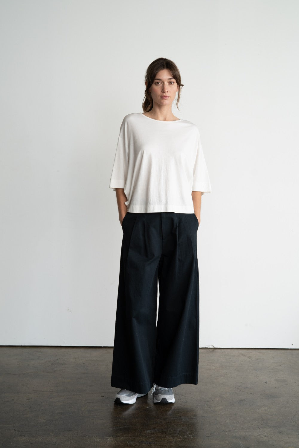 EASY FIT SOFT TOUCH ROUND NECK T-SHIRT