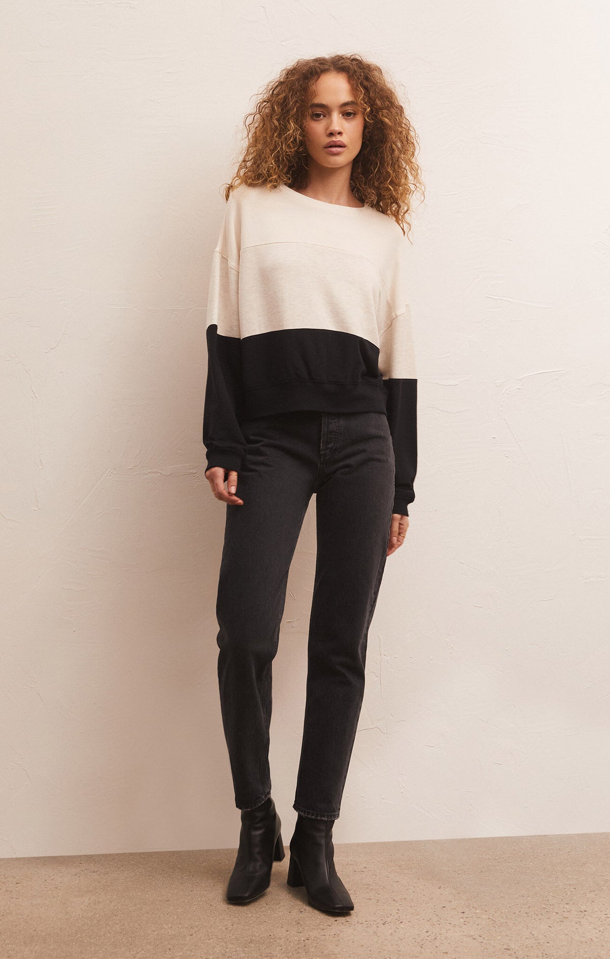 COLORBLOCK
MODAL
SWEATSHIRT