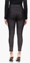 Load image into Gallery viewer, RUNWAY LEGGING COATED PLAID
