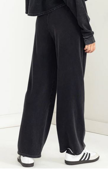 FRESH TRENDS PINTUCK SWEATPANTS