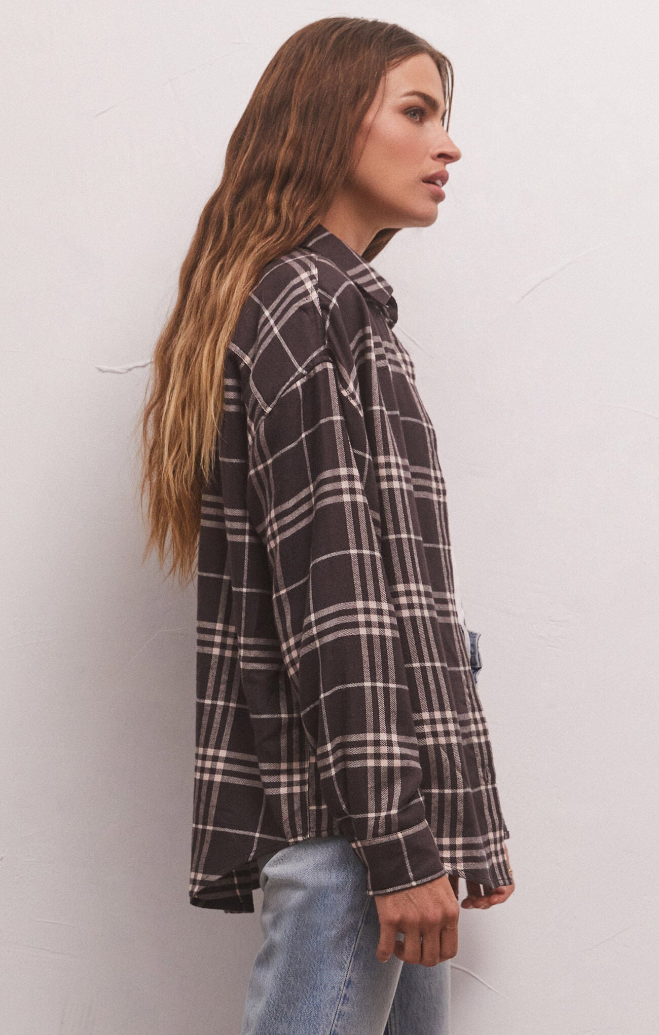RIVER PLAID BUTTON UP