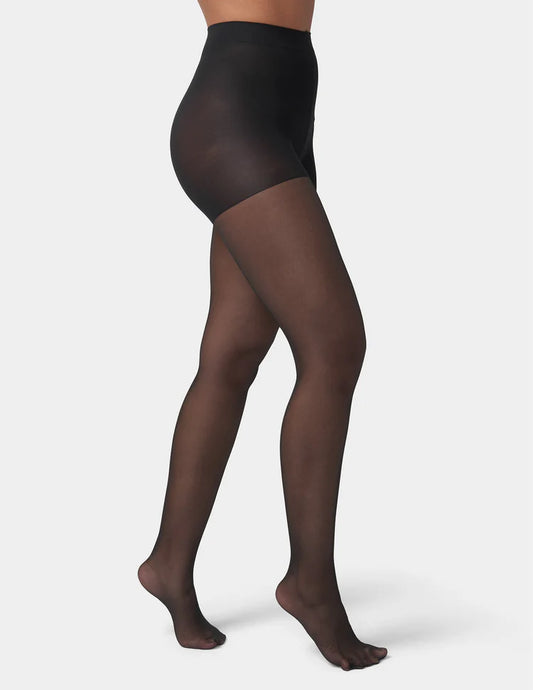 So Silky Sheer Control Top with Invisible Reinforced Toe