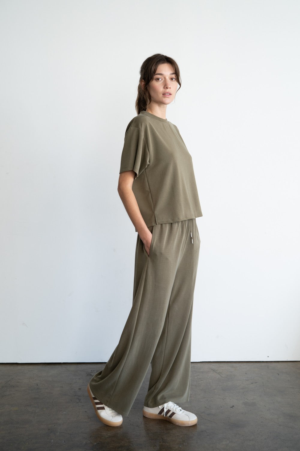 WIDE LEG COMFY PANTS