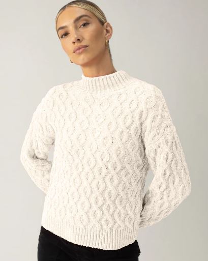 CABLE MOCK NECK SWEATER