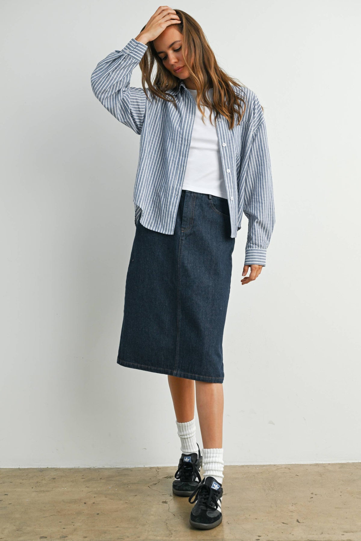 BUTTERMELON - Cropped Striped Button-Up Collared Long Sleeve Top - BMT7915