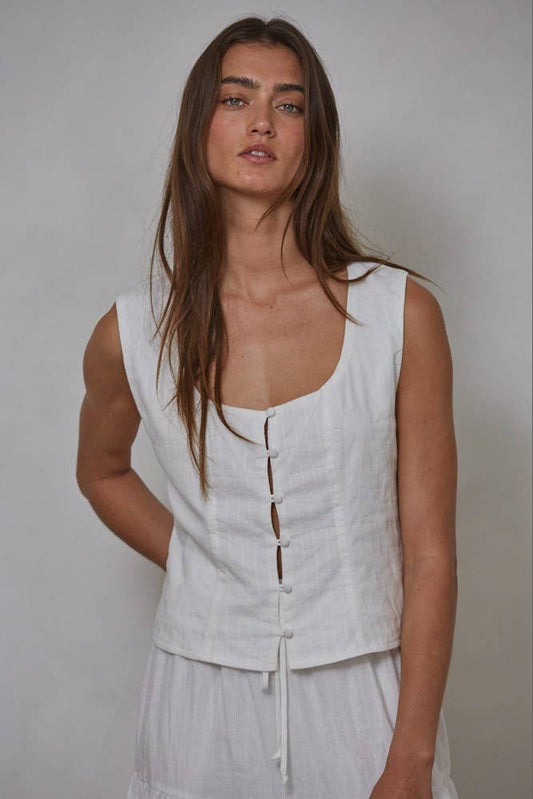 By Together - L7934 | Woven Cotton Scoop Neck Sleeveless Buttondown Top
