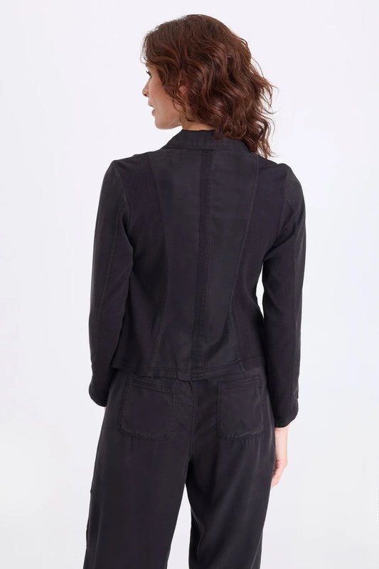 Eivor Jacket - XCVI