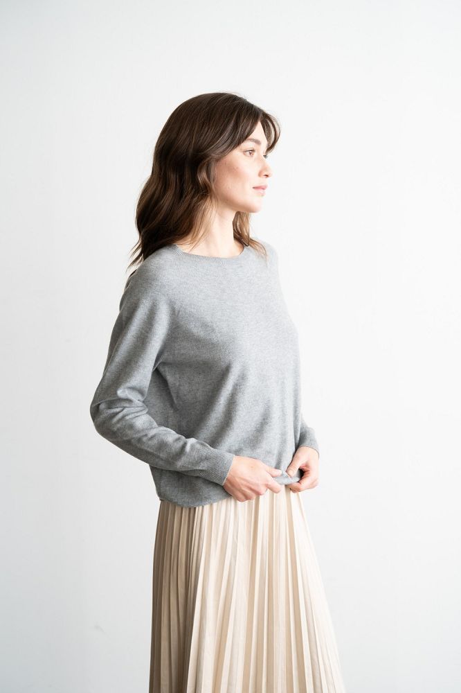 CREW NECK REGULAR LONG SLEEVE SWEATER