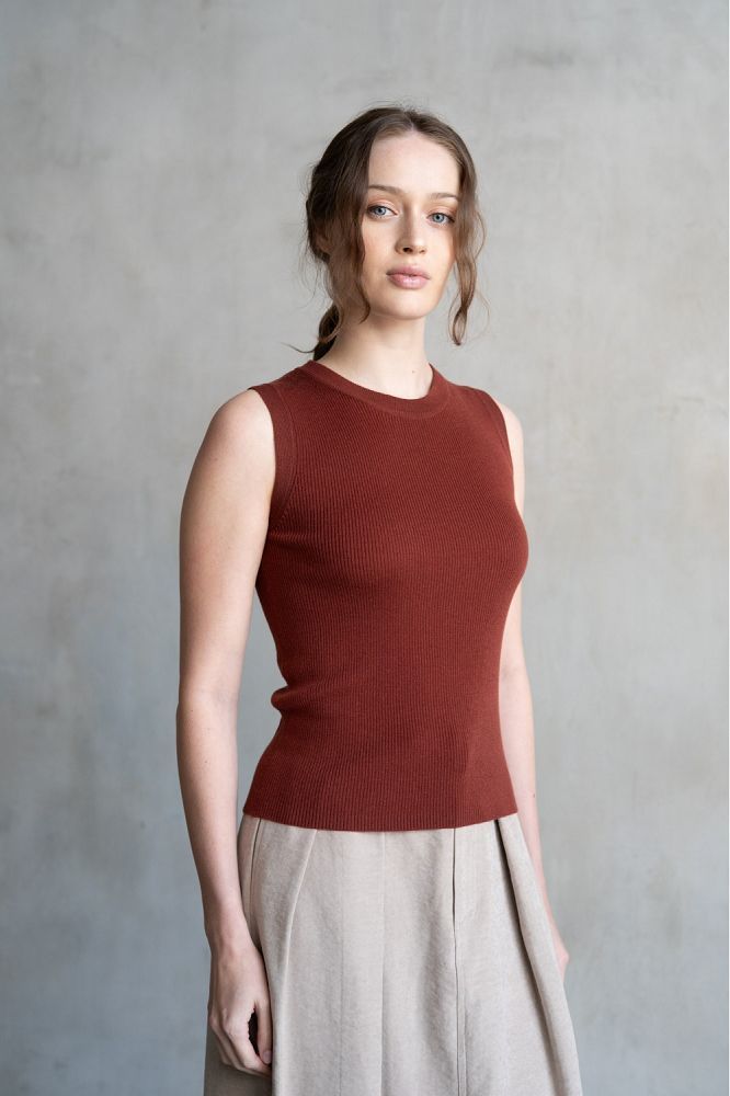 CREW NECK REGULAR SWEATER VEST