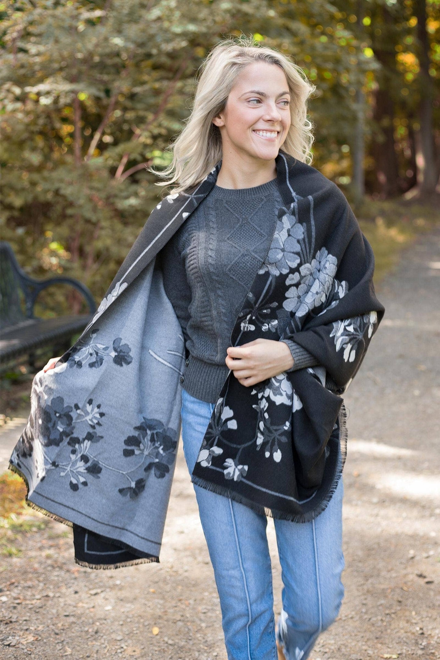 SAACHI - Reversible Denim Scarf