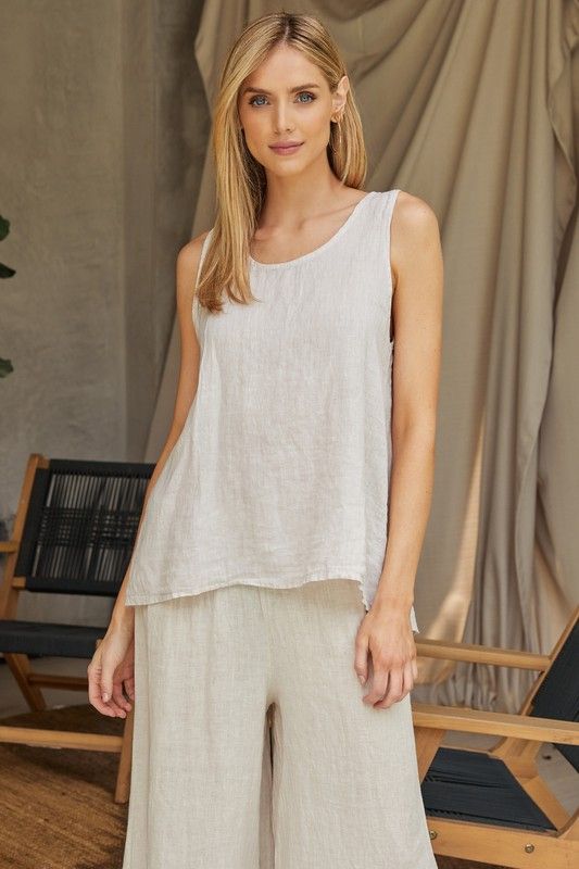 LINEN BACK BUTTON SLEEVELESS TOP