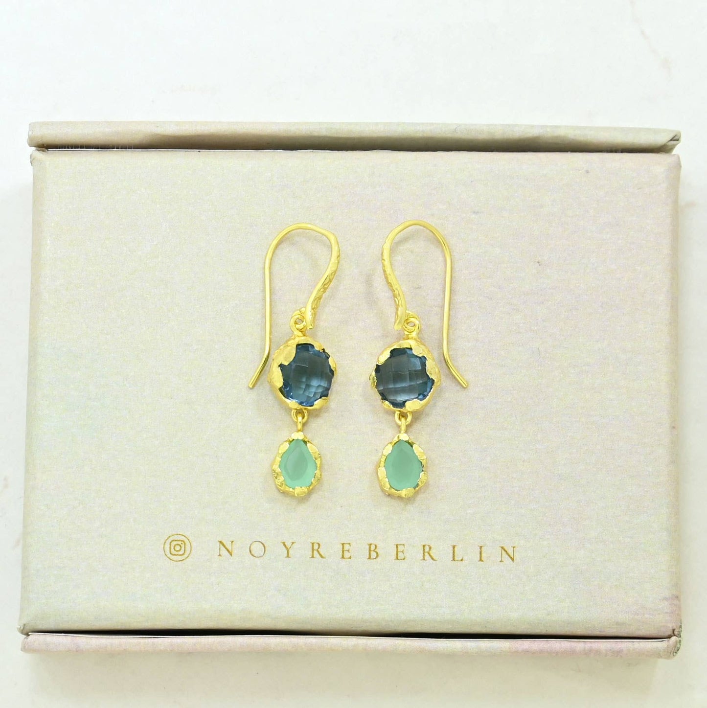 Schmuckoo x Noyre Berlin - Nerina Earring Gold Plated - Blue Iolite & Aqua Chalcedony
