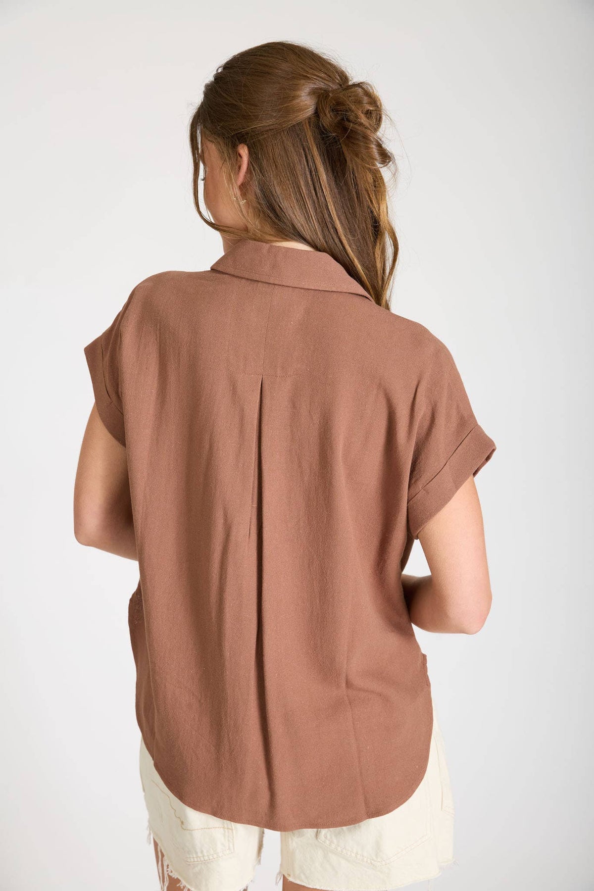 COLLARED SPLIT NECK CUFF SLEEVE U HEM LINEN TOP - Blu Pepper