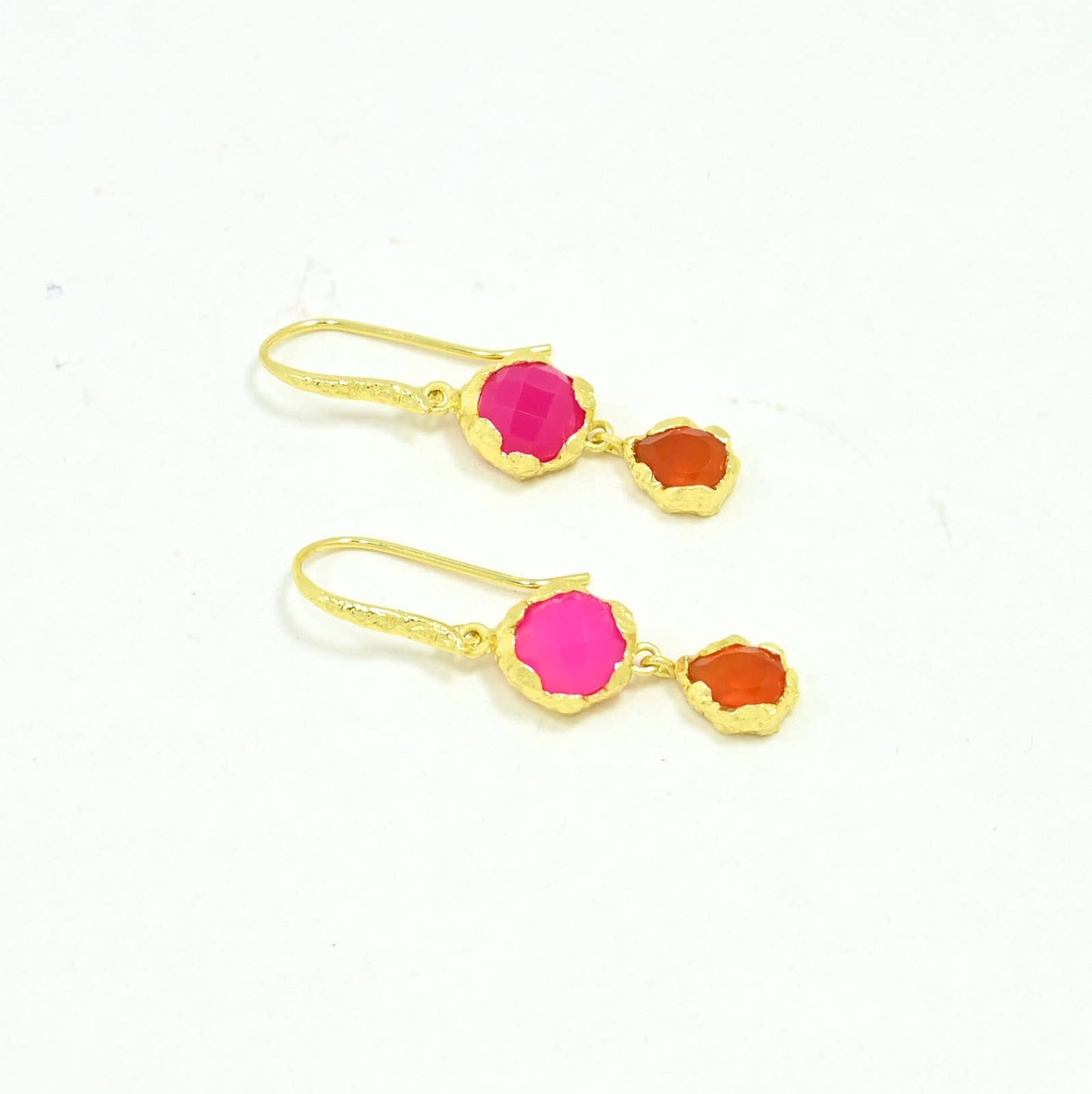 Schmuckoo x Noyre Berlin - Nerina Earring Gold Plated - Pink Fuchsia Onyx & Carnelian