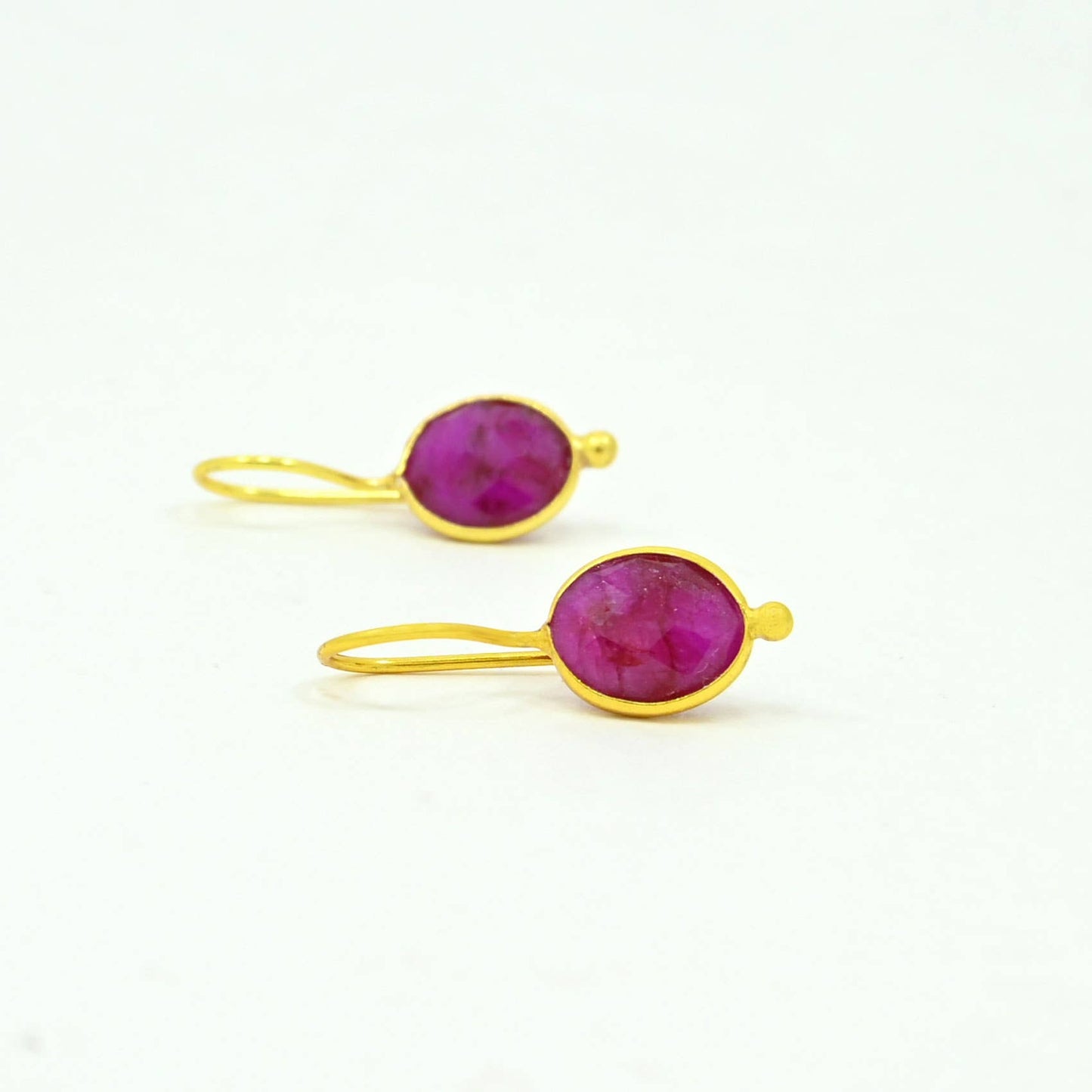 Schmuckoo x Noyre Berlin - Oval Gemstone Earring Gold Plated Silver 925 - Sillimanite