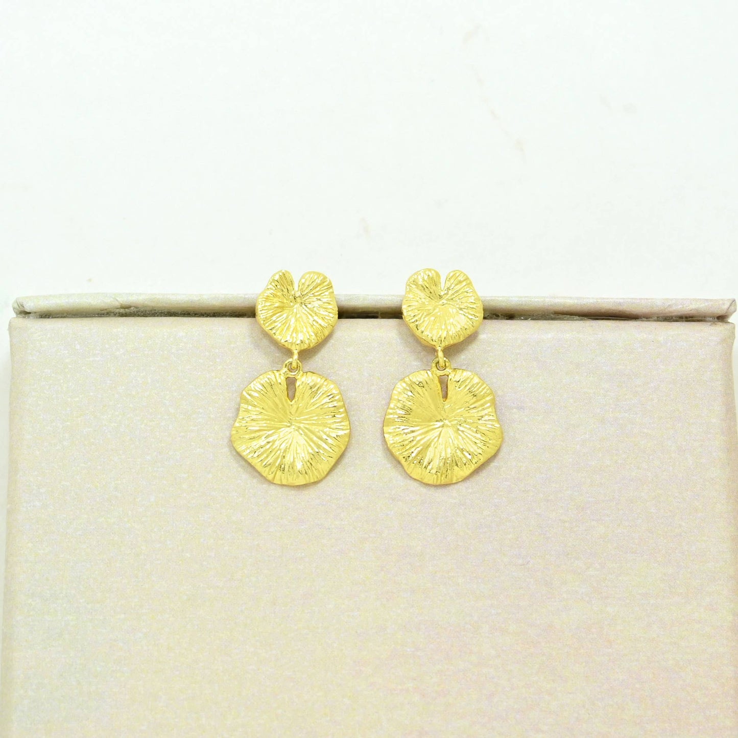 Schmuckoo x Noyre Berlin - Gingko Boho Chic Earring Gold Plated