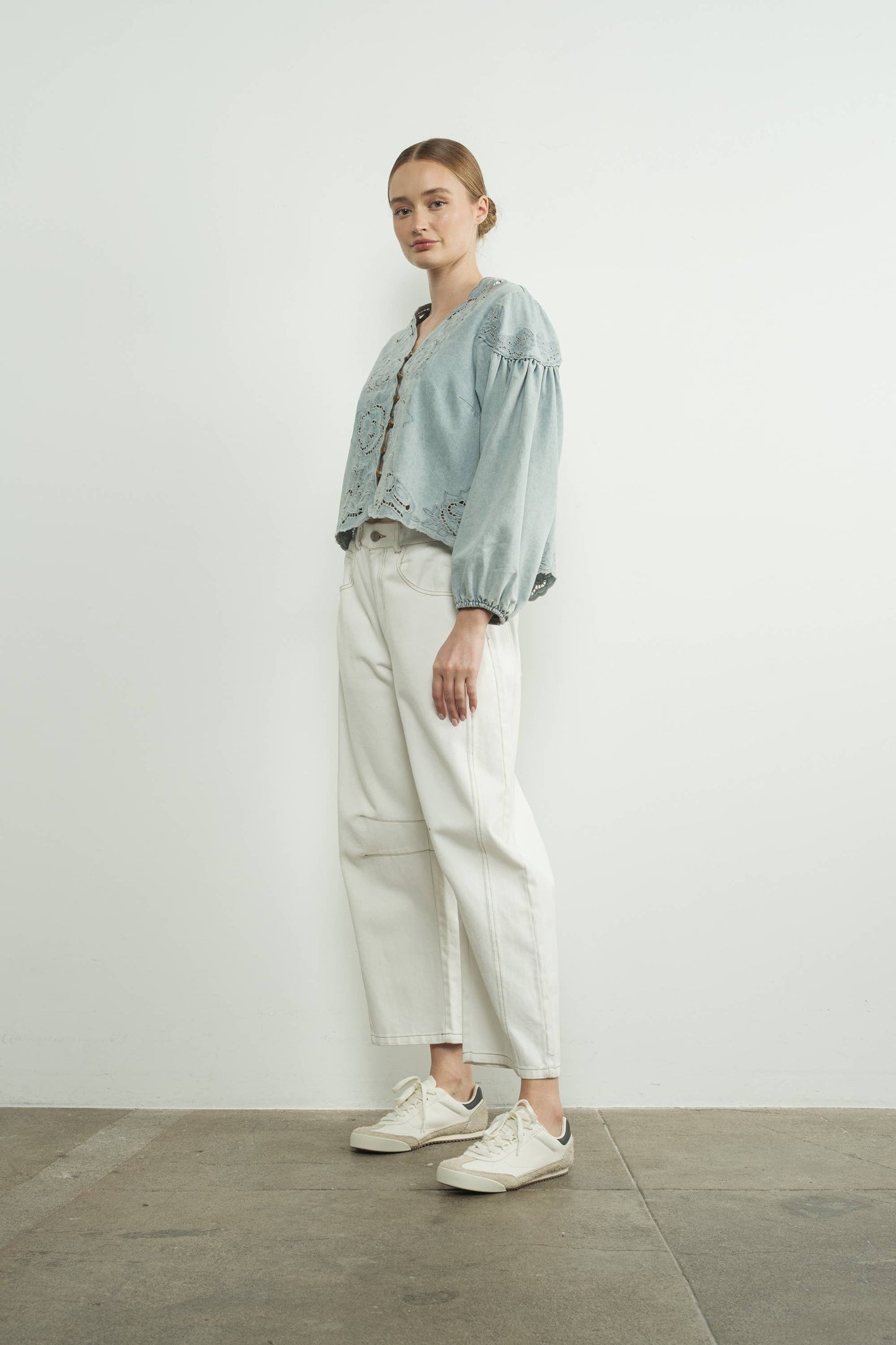 Aaron & Amber - MAT2892 DENIM EMBROIDERY VOLUME SLEEVE BLOUSE TOP