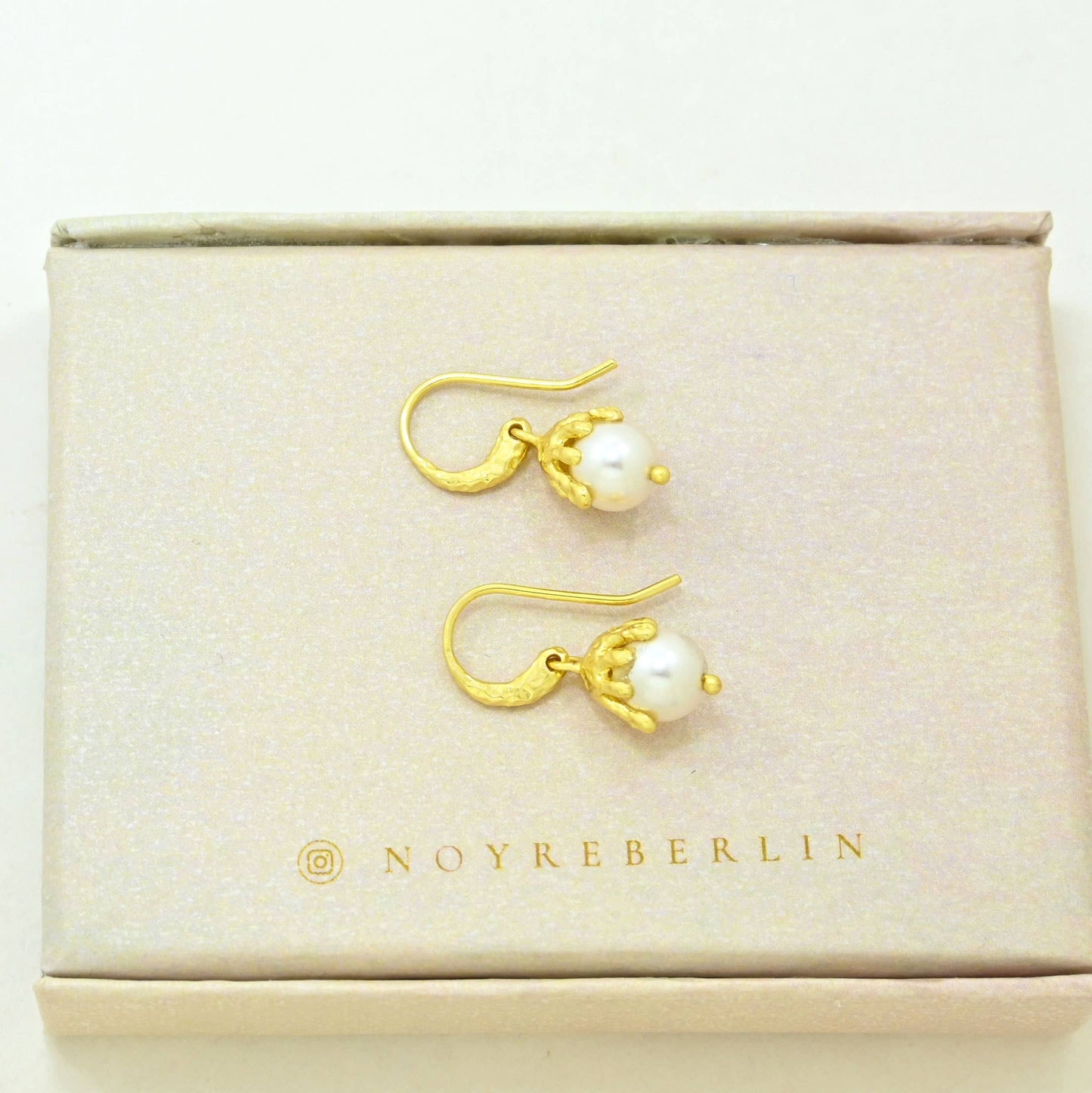 Schmuckoo x Noyre Berlin - Tamala Earring Gold Plated - Natural Pearl