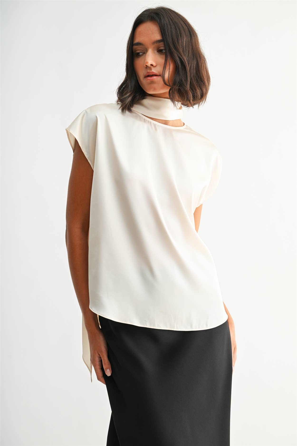SATIN SCARF COLLAR BLOUSE - Fun2Fun