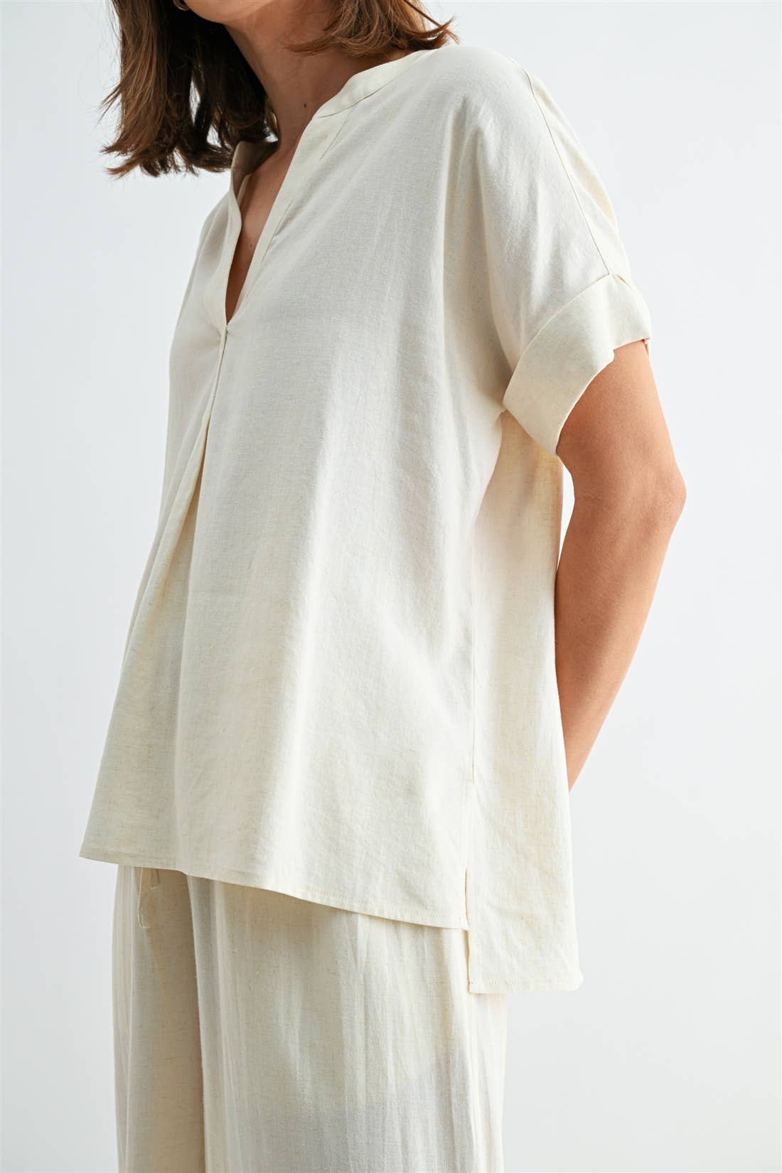 V NECK DOLMAN TOP