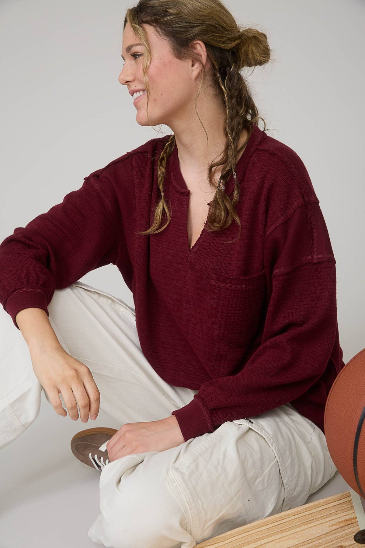 SOLID PATCHWORK SPLIT NECK KNIT TOP - Blu Pepper