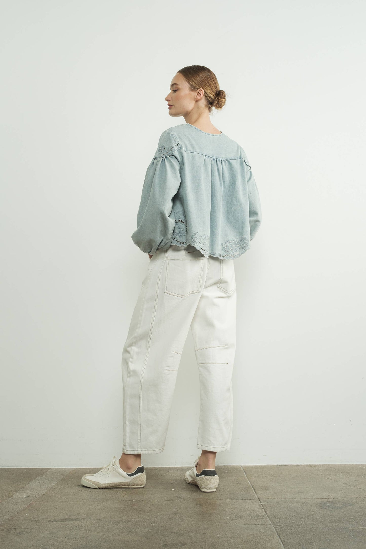Aaron & Amber - MAT2892 DENIM EMBROIDERY VOLUME SLEEVE BLOUSE TOP