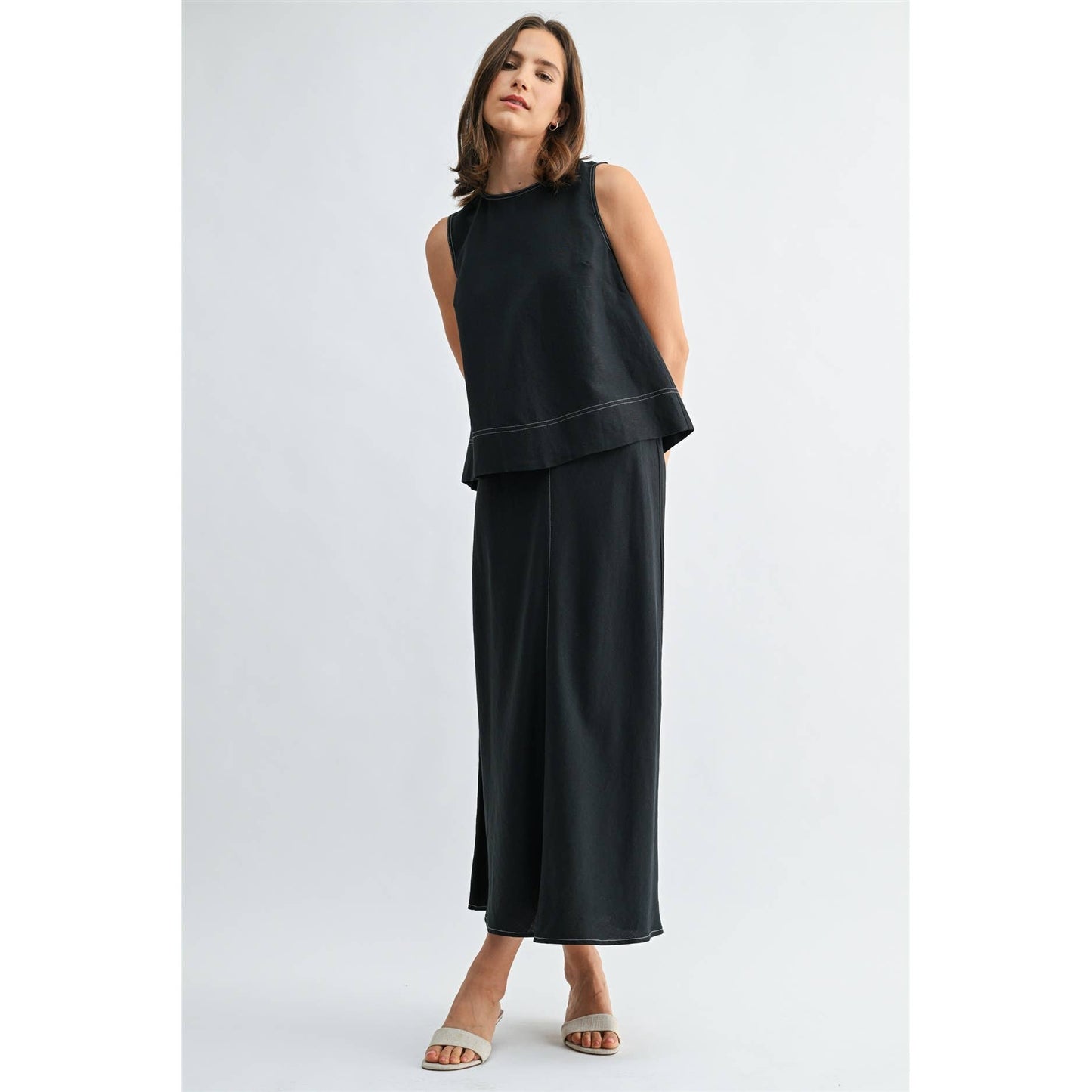 FUN2FUN - LINEN PLEATED BACK SLEEVELESS TOP