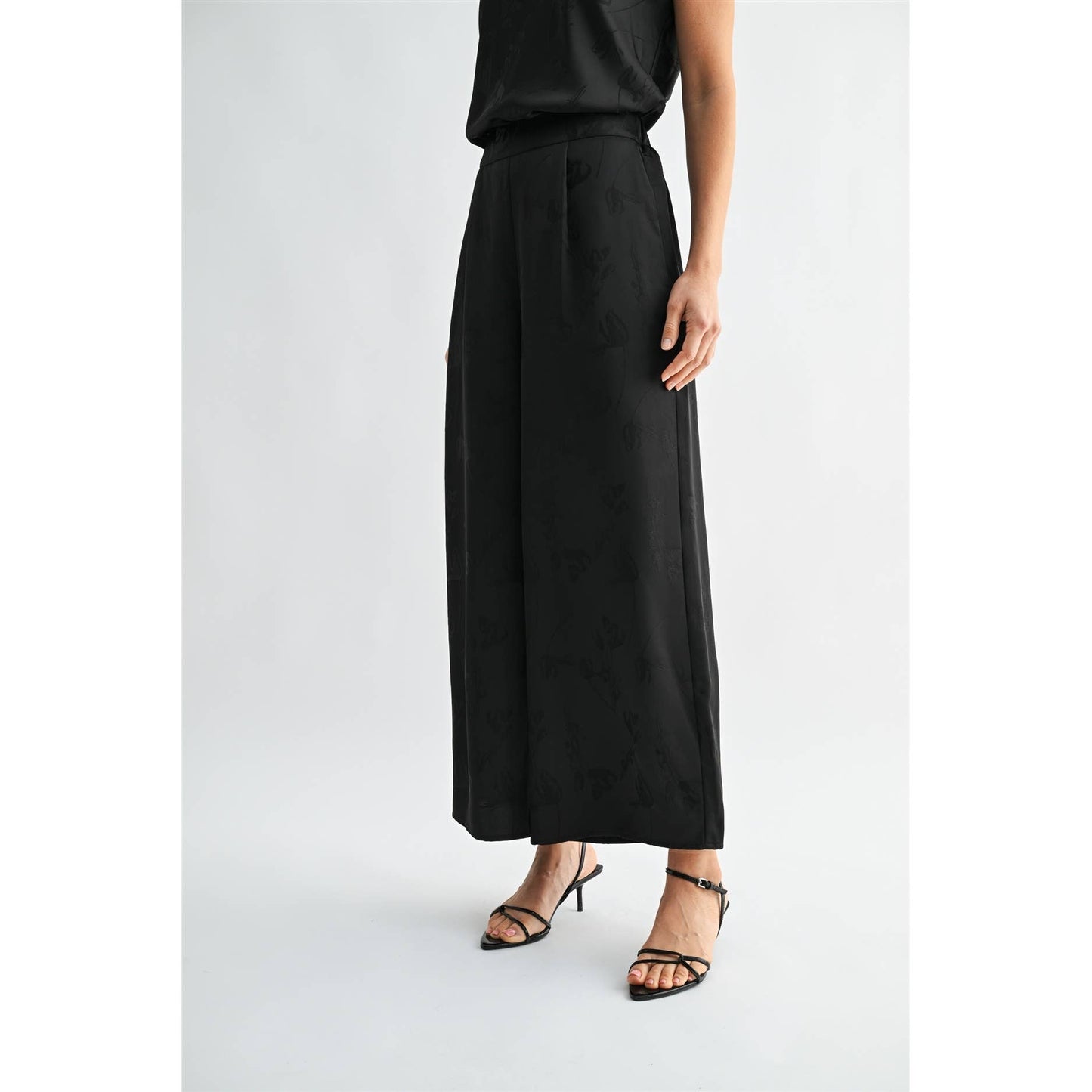 SATIN JACQUARD PANTS