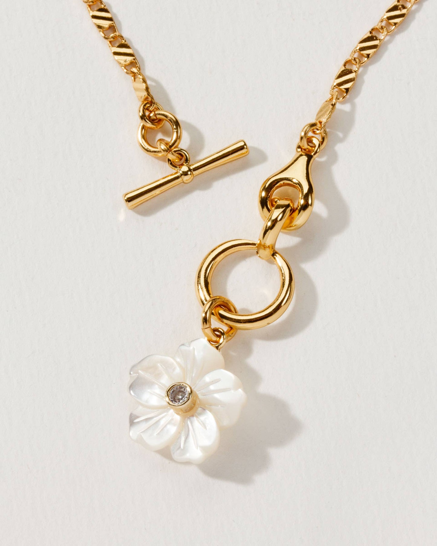 Luna Norte - Tulum Flora Toggle Necklace