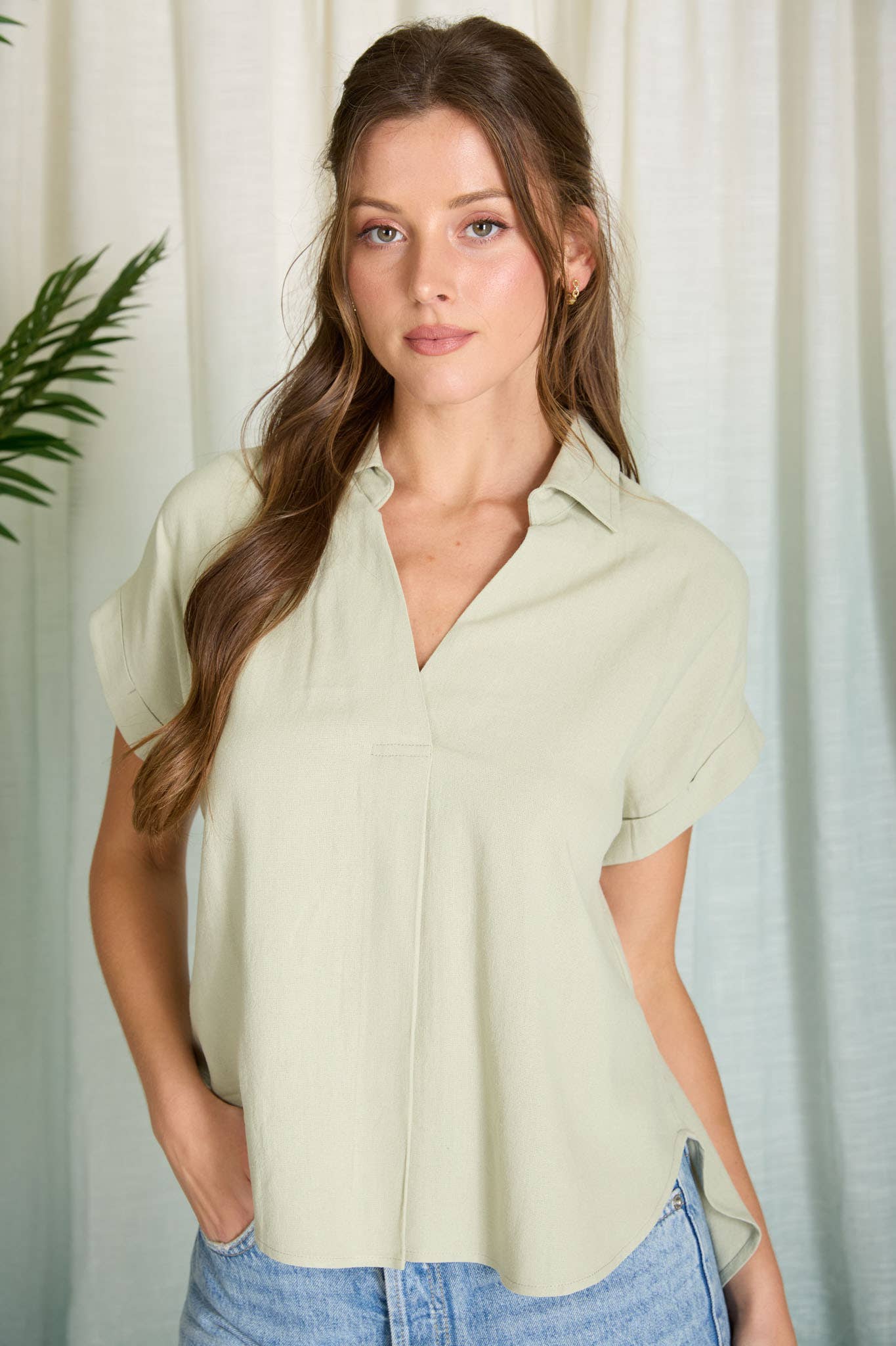 COLLARED SPLIT NECK CUFF SLEEVE U HEM LINEN TOP - Blu Pepper