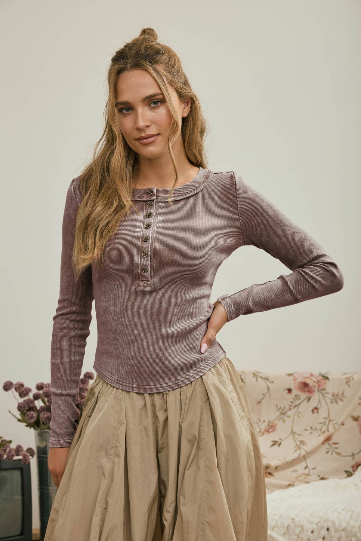 WASHED LONG SLEEVE RIBBED HENLEY KNIT TOP - Blu Pepper