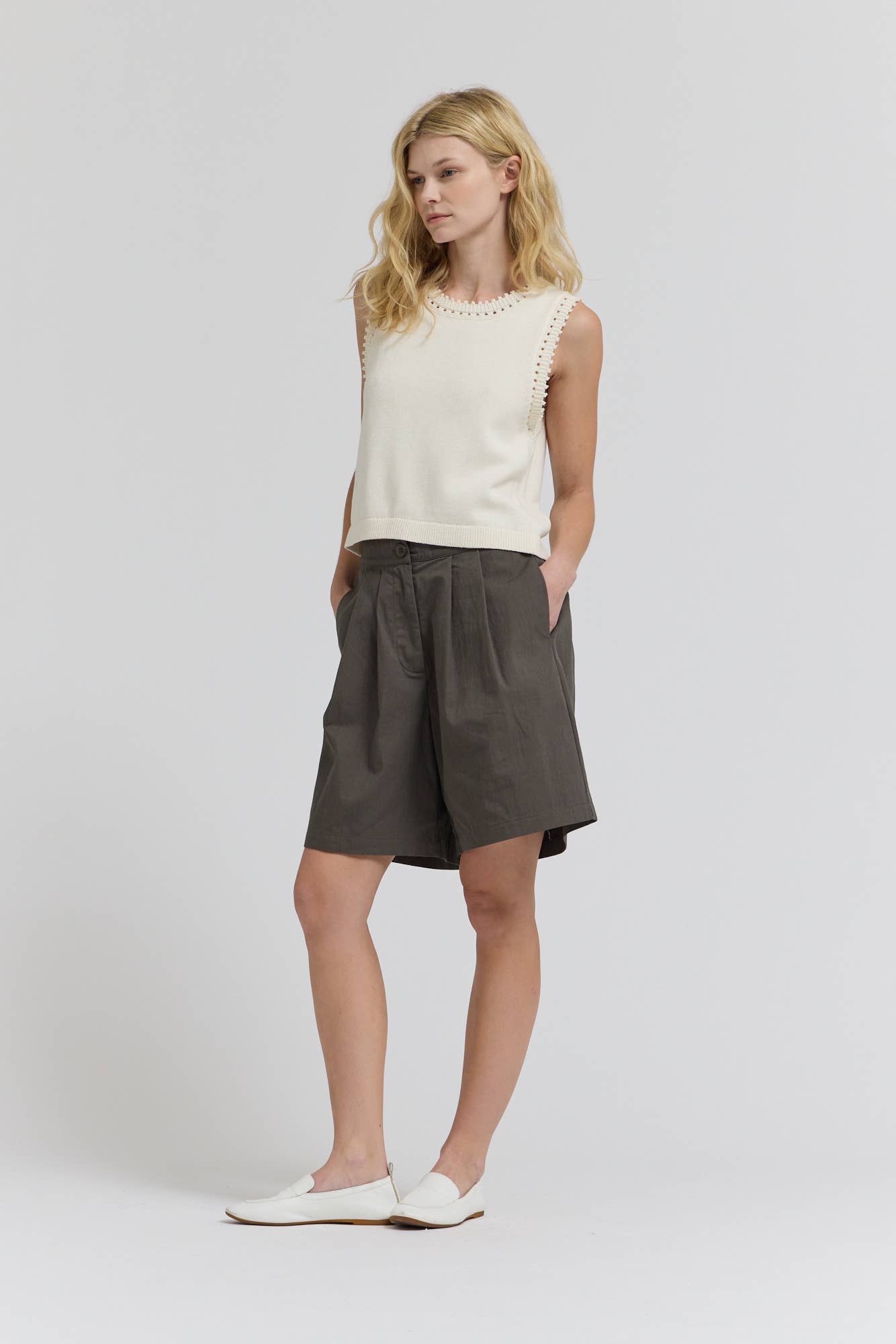 Grade & Gather - 42205 - EDGE TRIM KNIT VEST