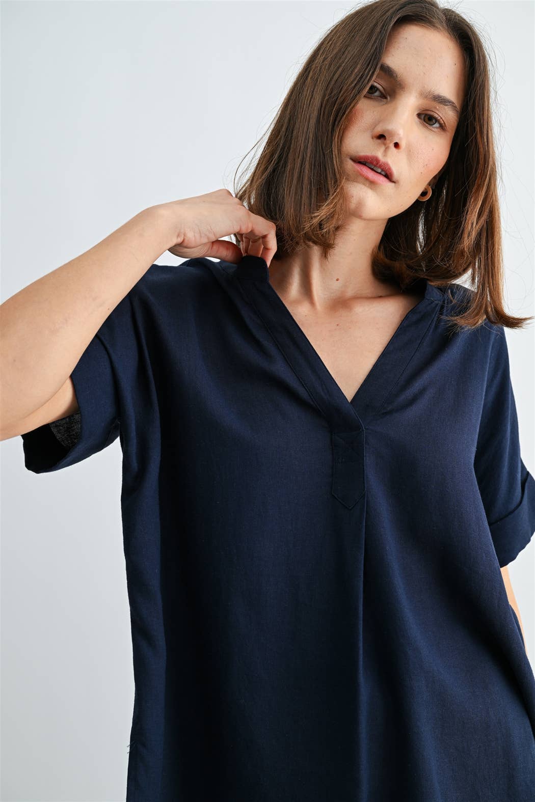 V NECK DOLMAN TOP