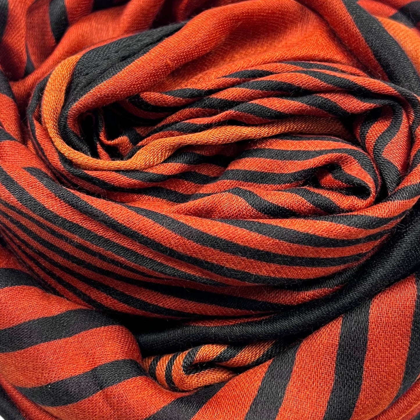 London Scarves - Big maze monogram printed scarf