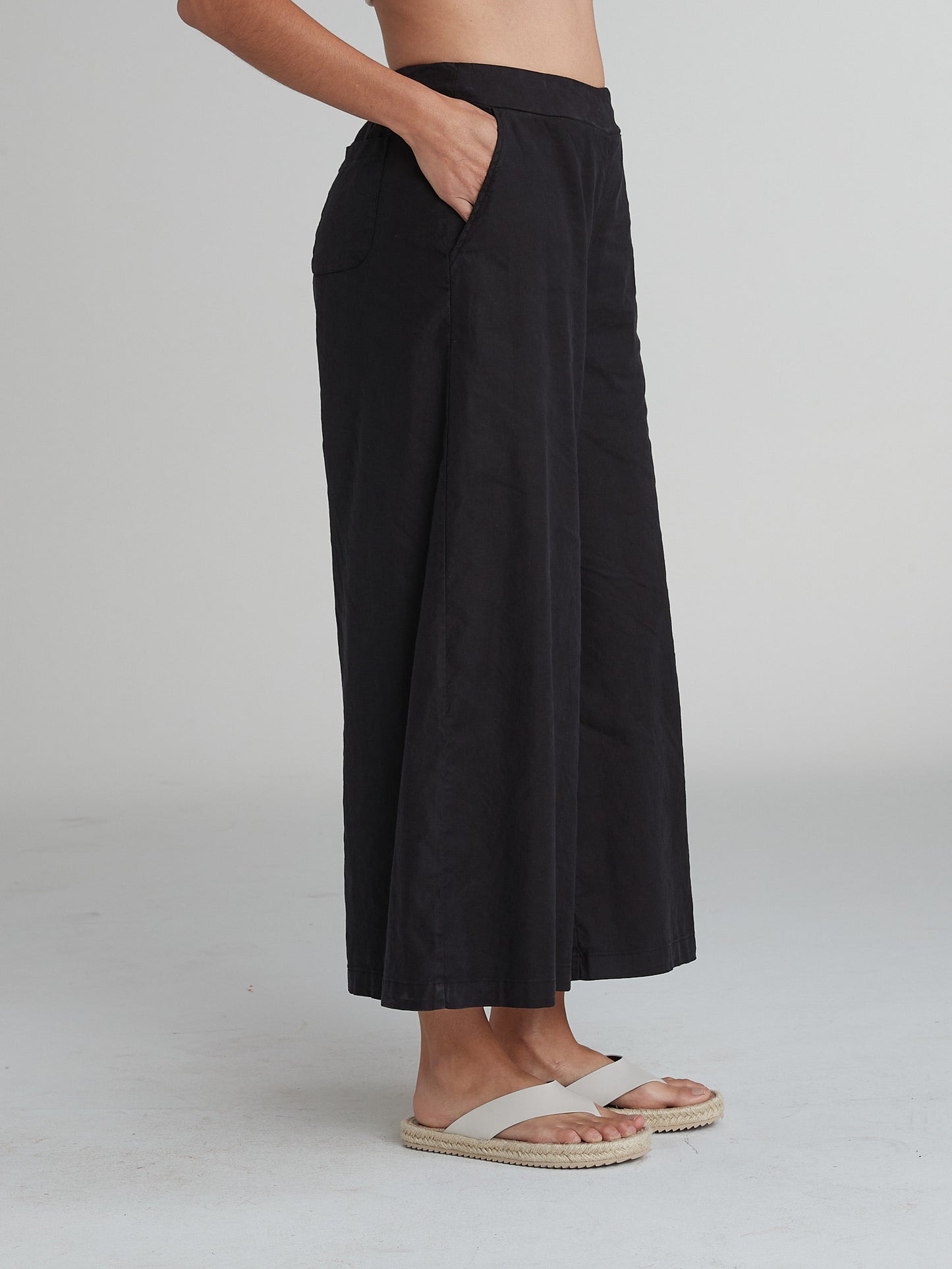 WIDE LEG CROP PANT
