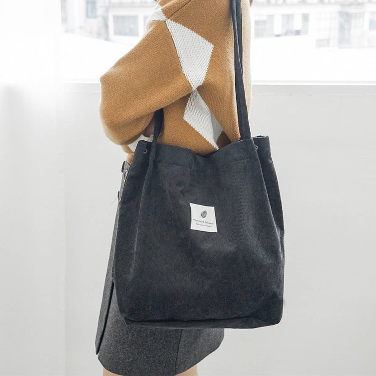 CORDUROY SNAP-BUTTON LARGE-CAPACITY SHOULDER BAG - NINEXIS