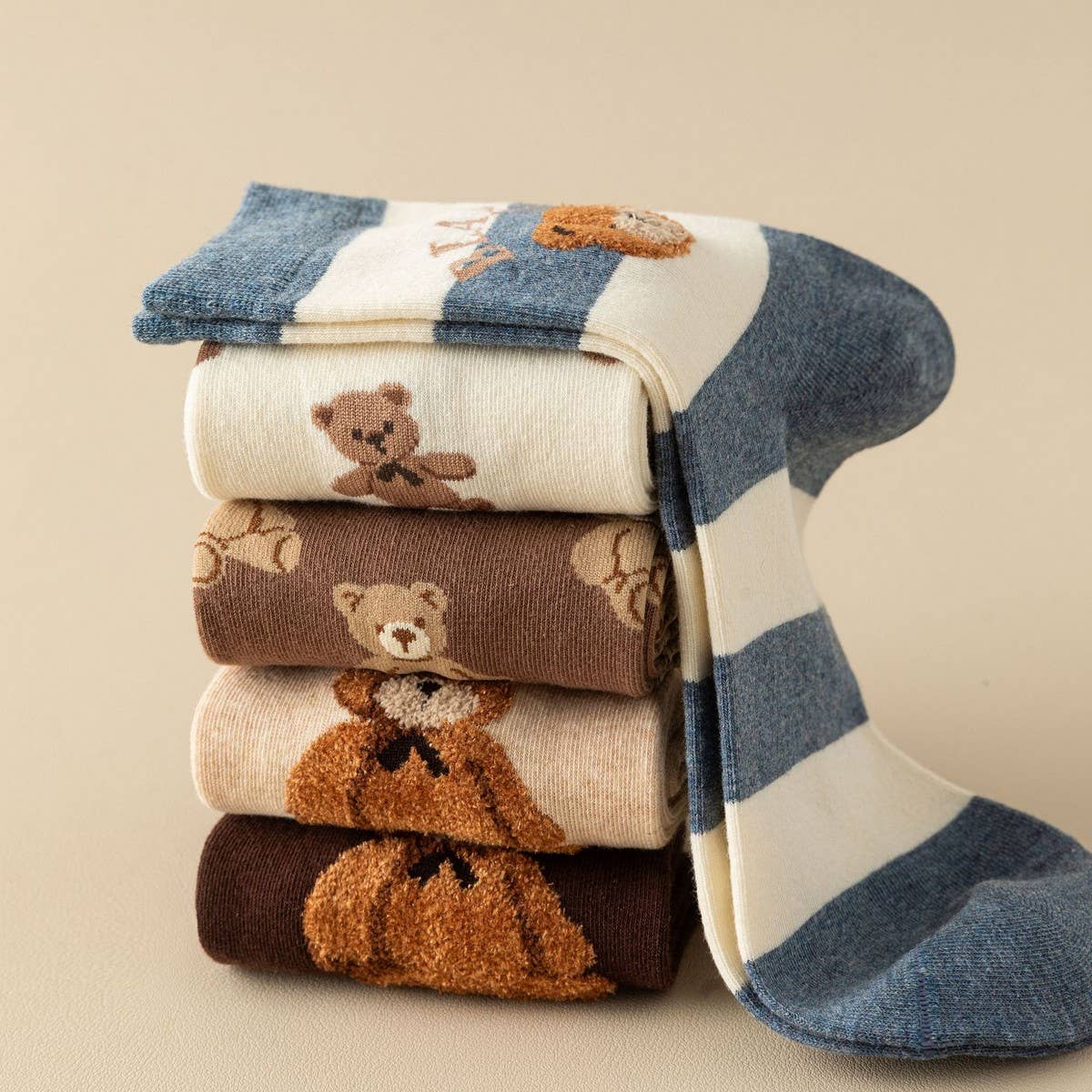 WOMEN BROWN BEAR COTTON CREW SOCKS - NINEXIS