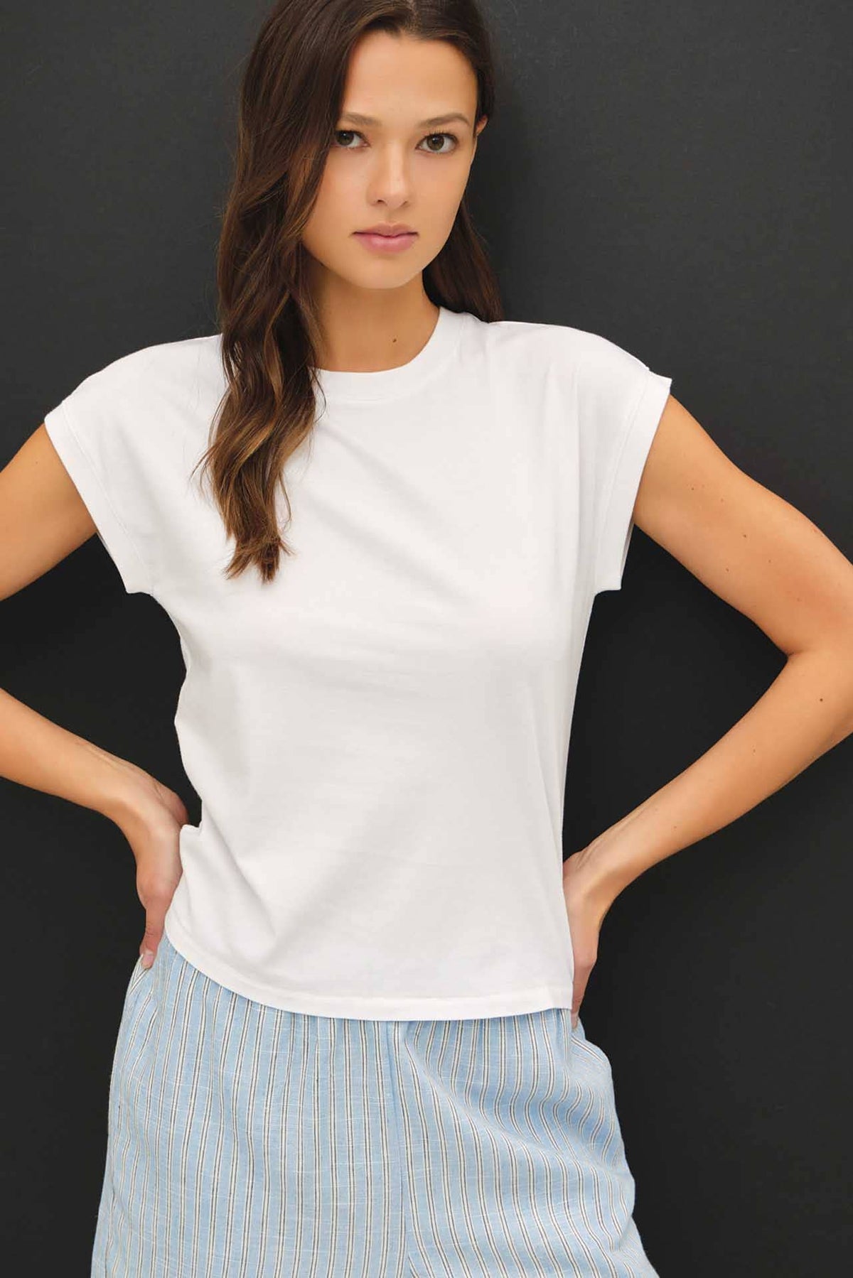 Be Cool - GARMENT DYED COTTON CAP SLEEVE CREW NECK