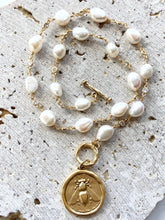 Load image into Gallery viewer, Queen Bee Pearl Necklace
