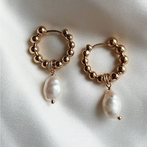 Tramps+Thieves - Bobble Pearl Hoops