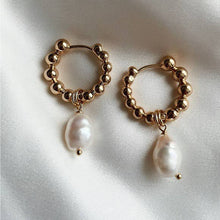 Load image into Gallery viewer, Tramps+Thieves - Bobble Pearl Hoops
