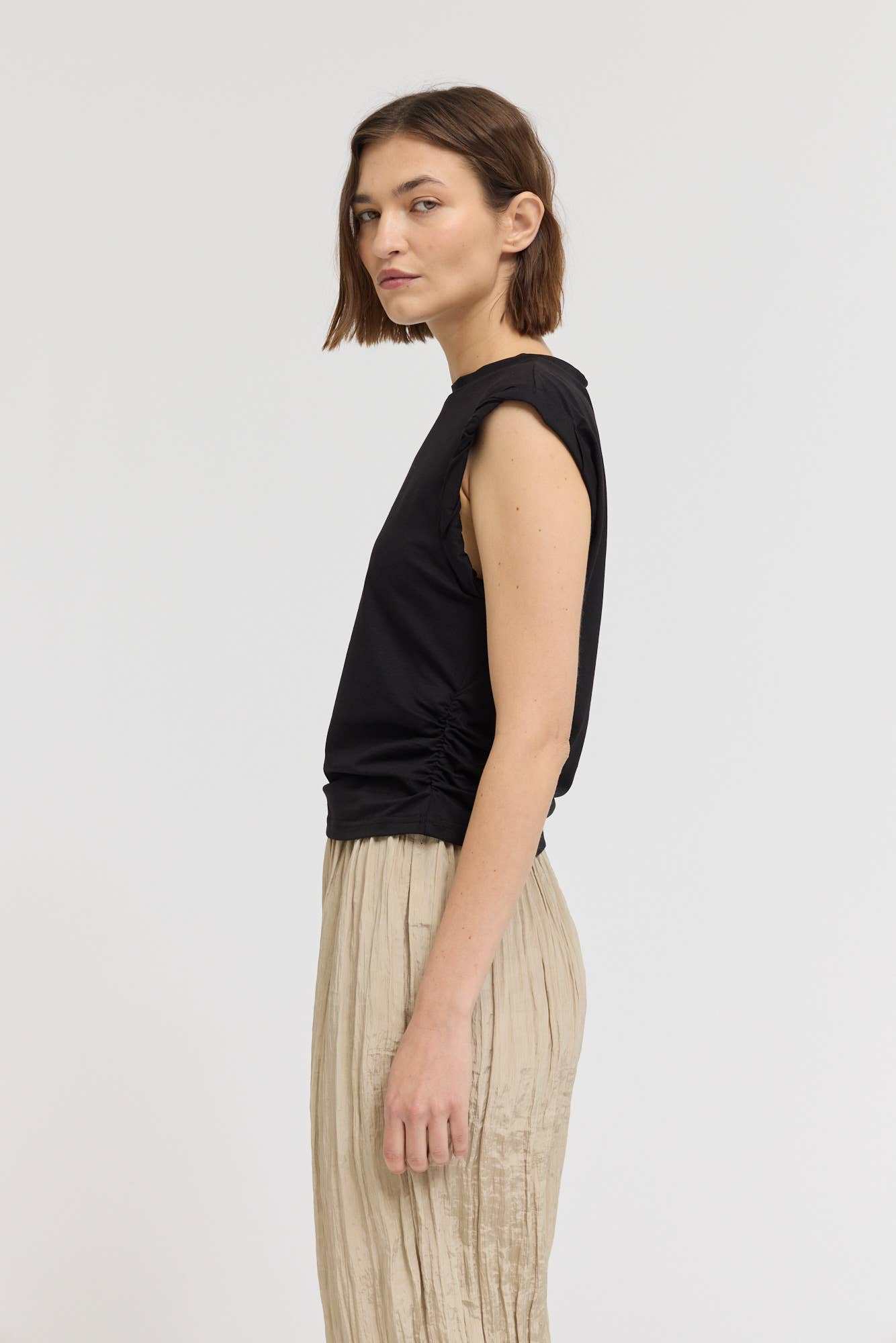 Grade & Gather - 42298 - TWIST DETAIL COTTON SLEEVELESS TOP