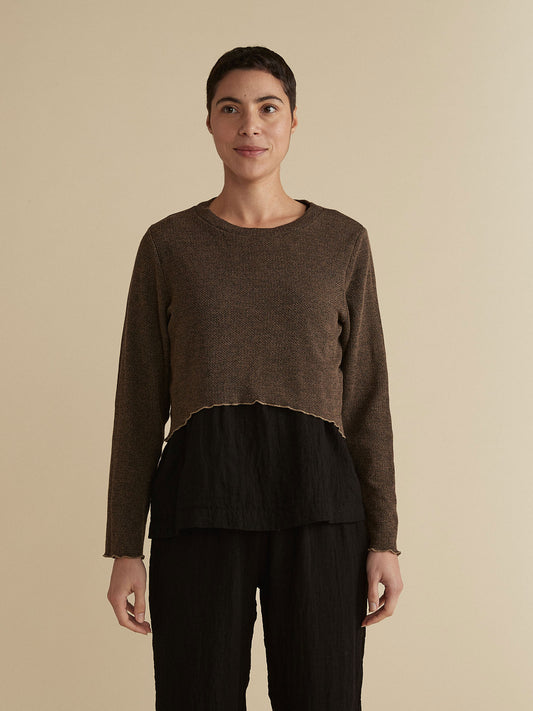 CURVED CROP SWEATER
