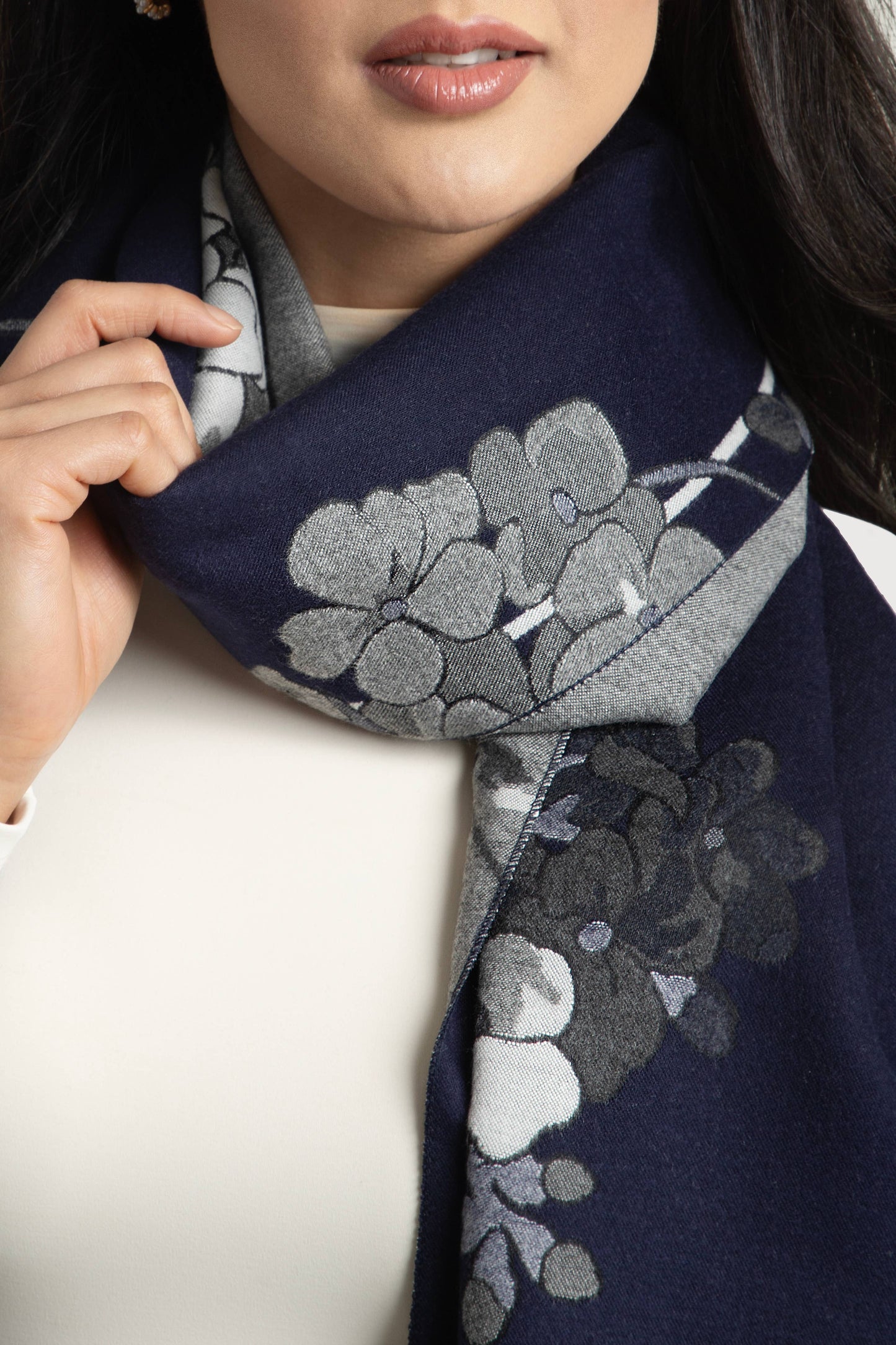 SAACHI - Two Color Floral Reversible Scarf