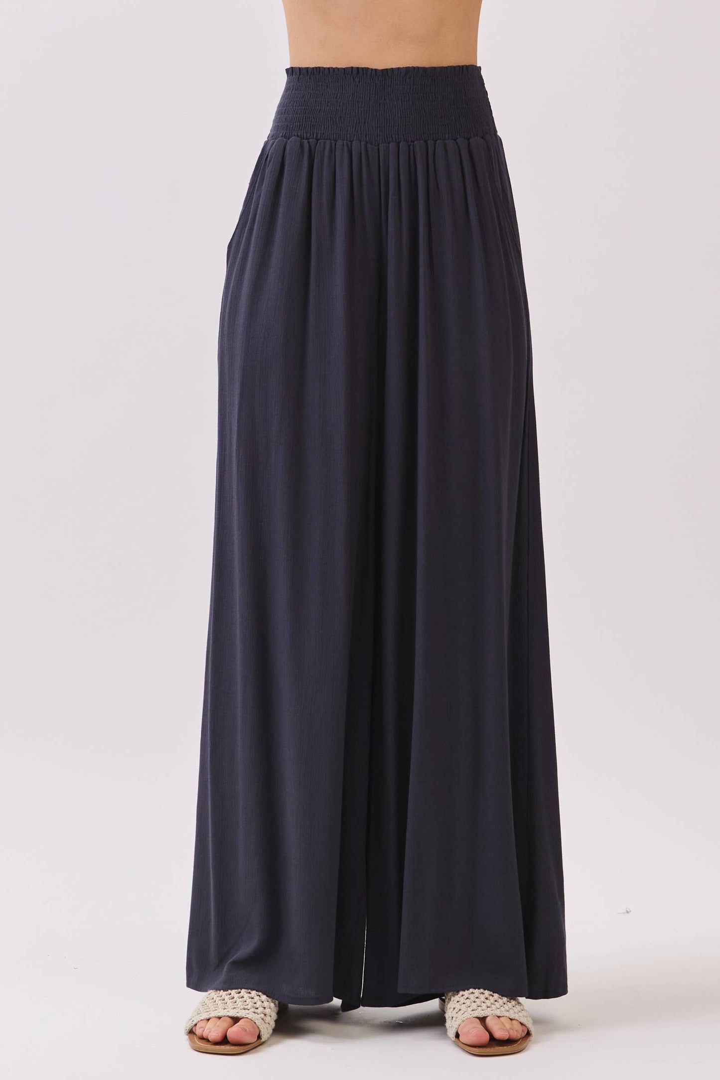 WIDE SMOCK WAIST WIDE LEG PANTS - VNP70263D