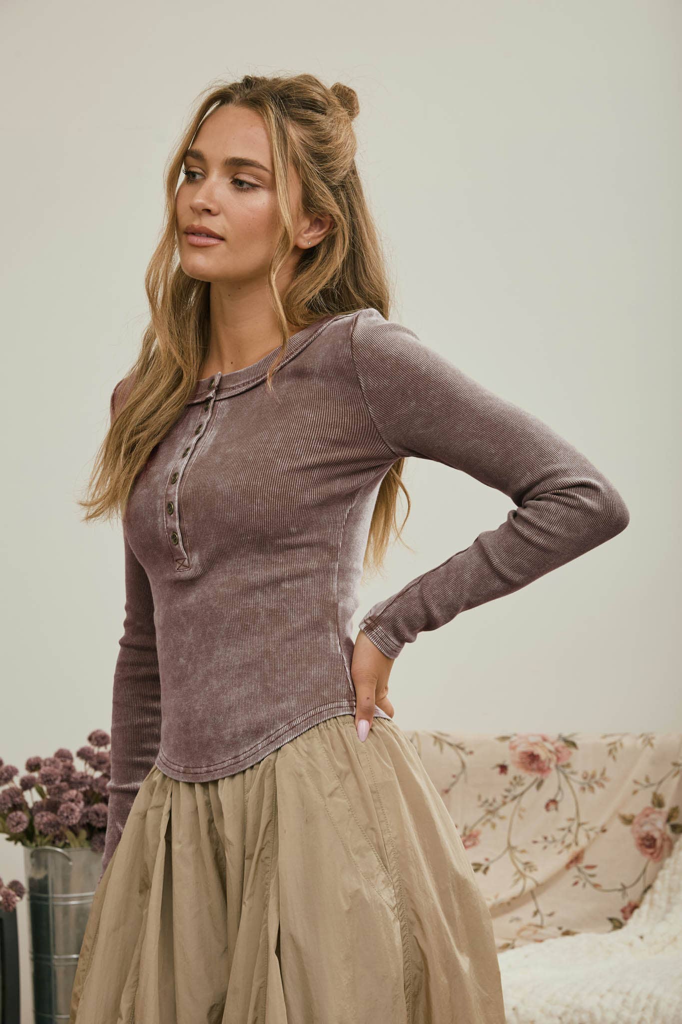 WASHED LONG SLEEVE RIBBED HENLEY KNIT TOP - Blu Pepper