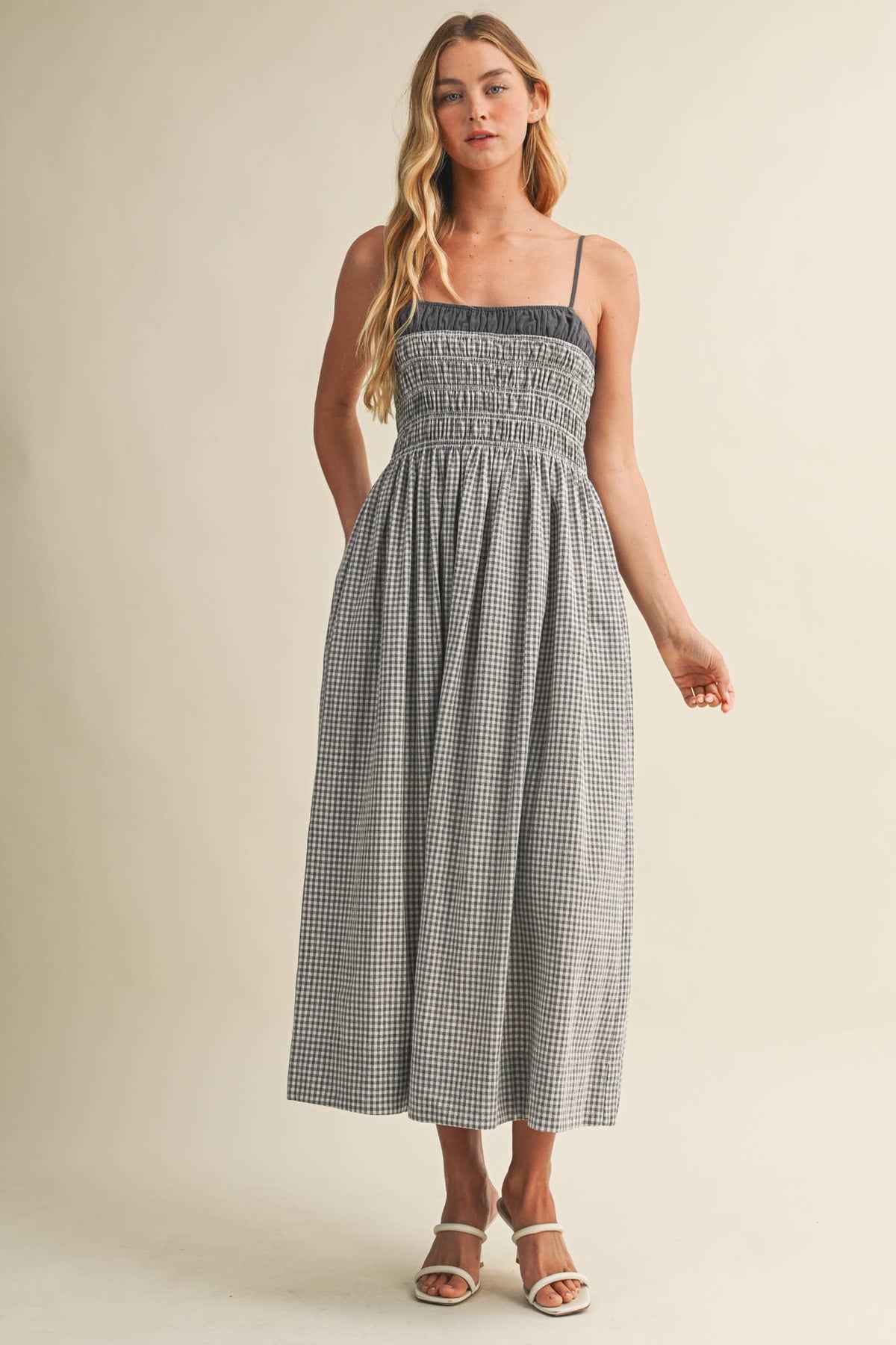 Mustard Seed - Shirred Bodice Contrast Trim Midi Dress