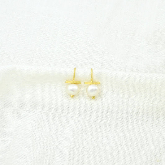 Schmuckoo Berlin - Baroque Pearl Gold Earring